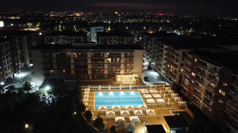 Sector 4, vanzare restaurant cu piscina.